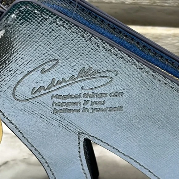 Disney Princess Cinderella  Coin Purse NWT Bath And Body works. - Picture 6 of 9